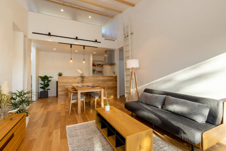 木の平屋を建てるなら規格住宅がおすすめ？｜20坪～26坪の平屋間取り大公開