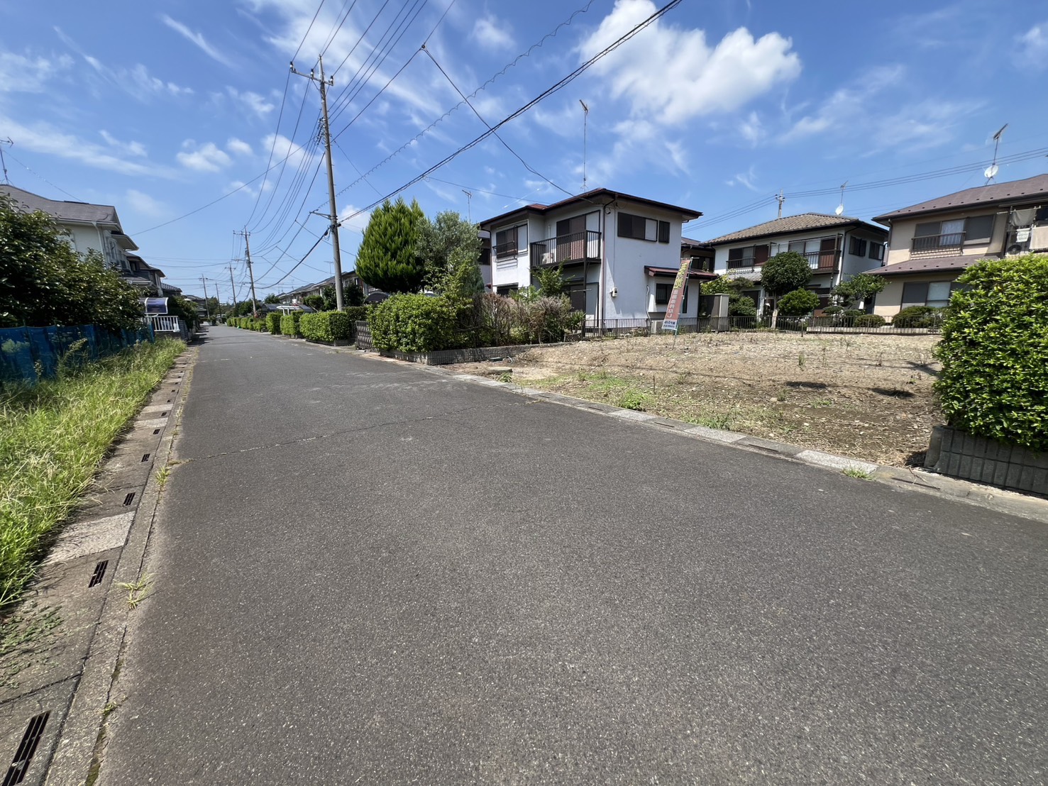 高野台西5丁目の敷地に面する南西側公道