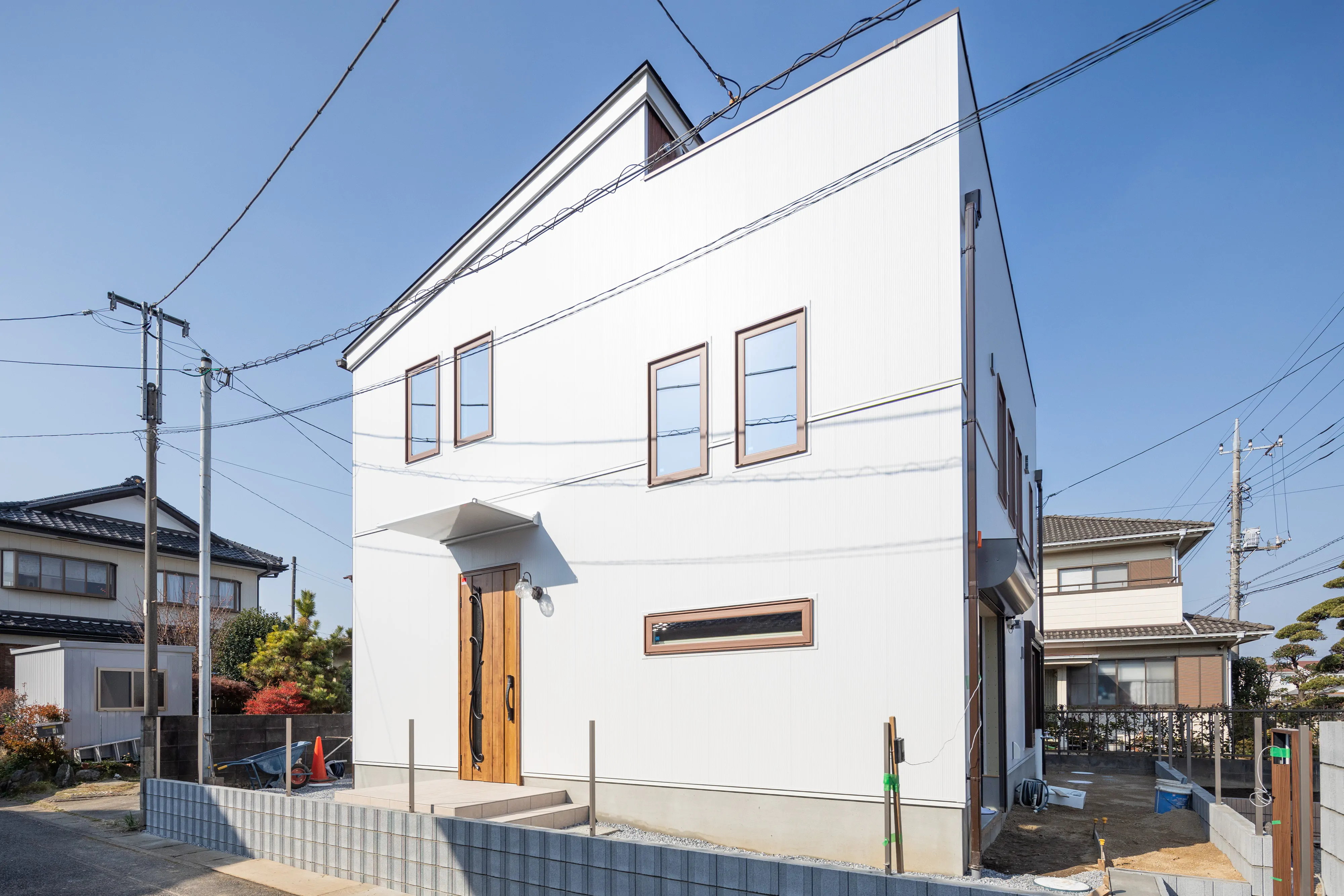 タイニーハウスのおしゃれな間取り実例 小さな平屋でミニマルな暮らし Technohome